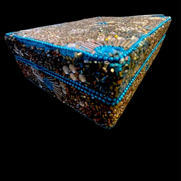 Bollywood Indian Handmade Gemstone Stone Exquisite Turquoise Beaded Jewelry Box - Picture 3 of 8